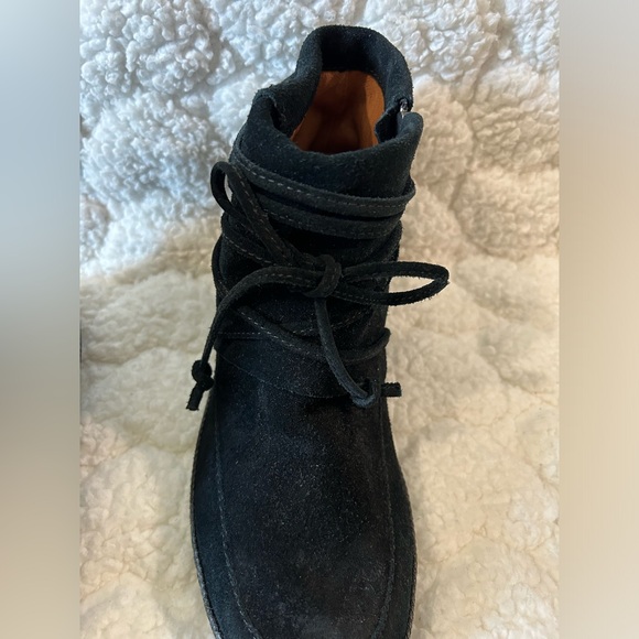 NWOB UGG Reid Moc Boots - Picture 6 of 15